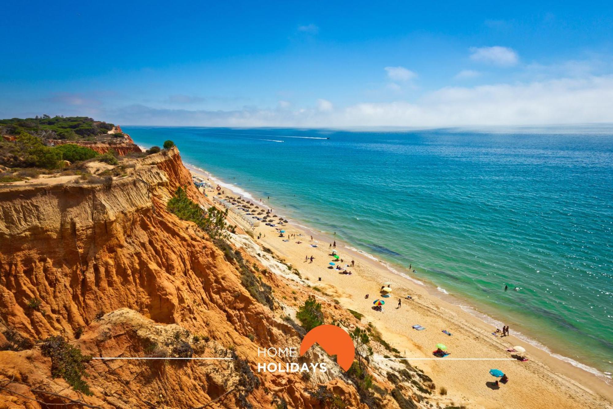 #264 C04 By Holidays * Albufeira