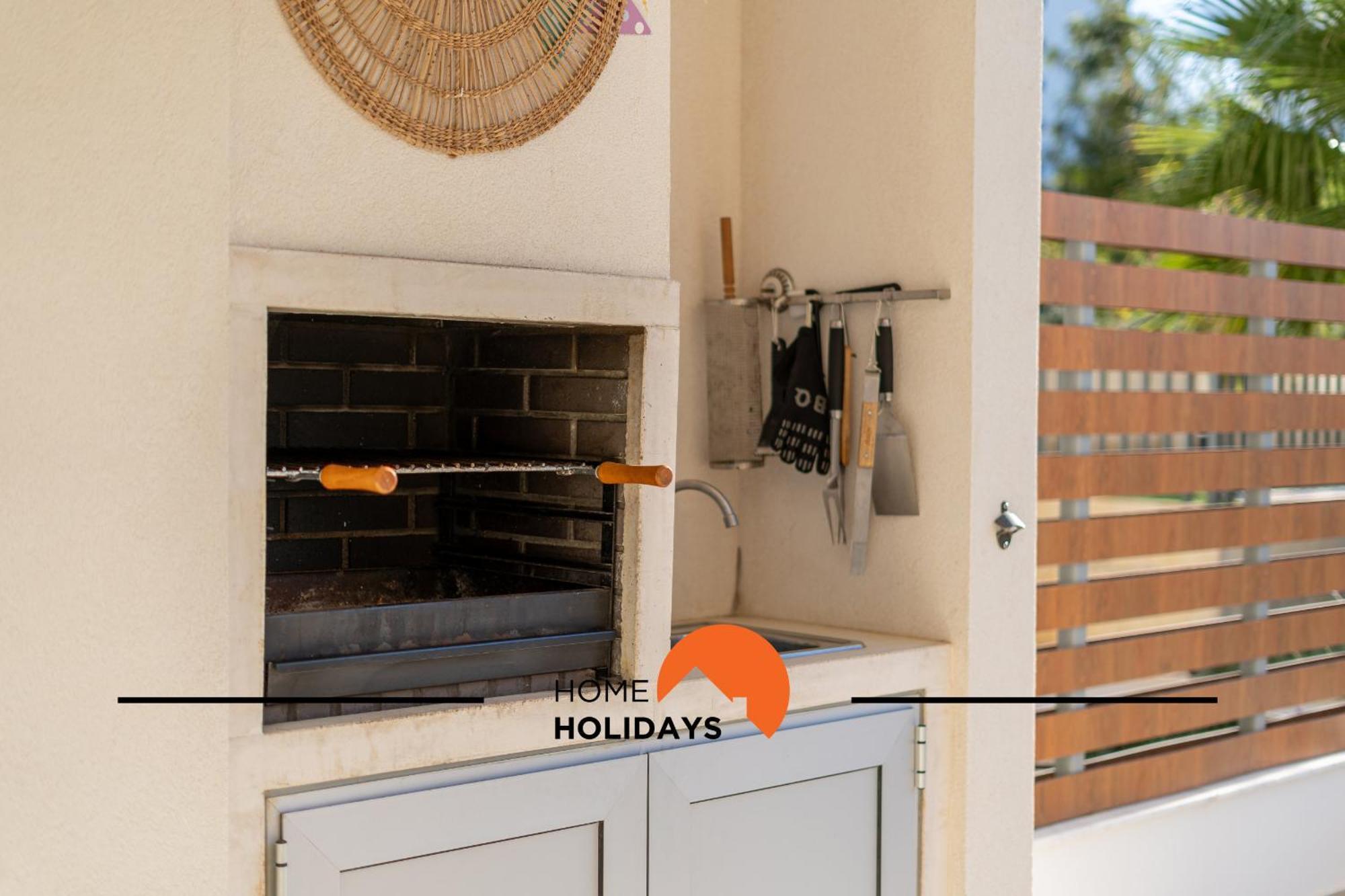 #264 C04 By Holidays Apartment