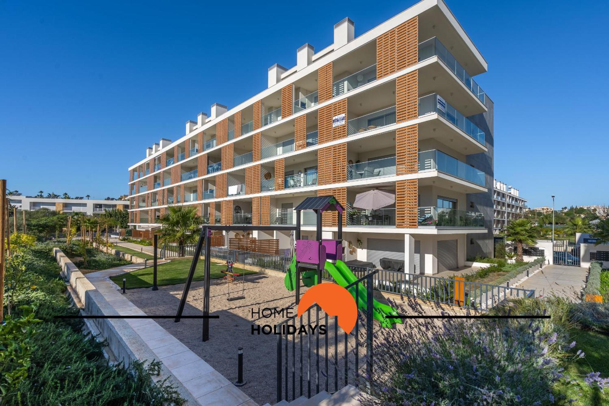 #264 C04 By Holidays Apartment *