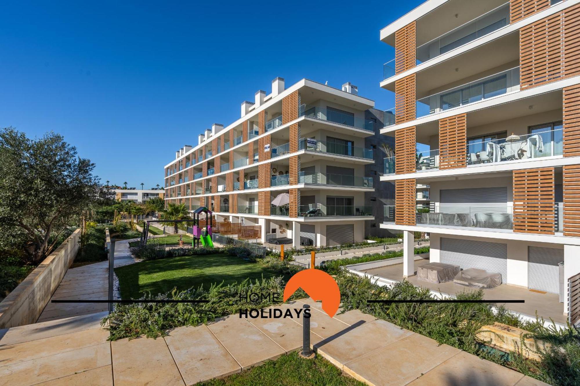 #264 C04 By Holidays Apartment