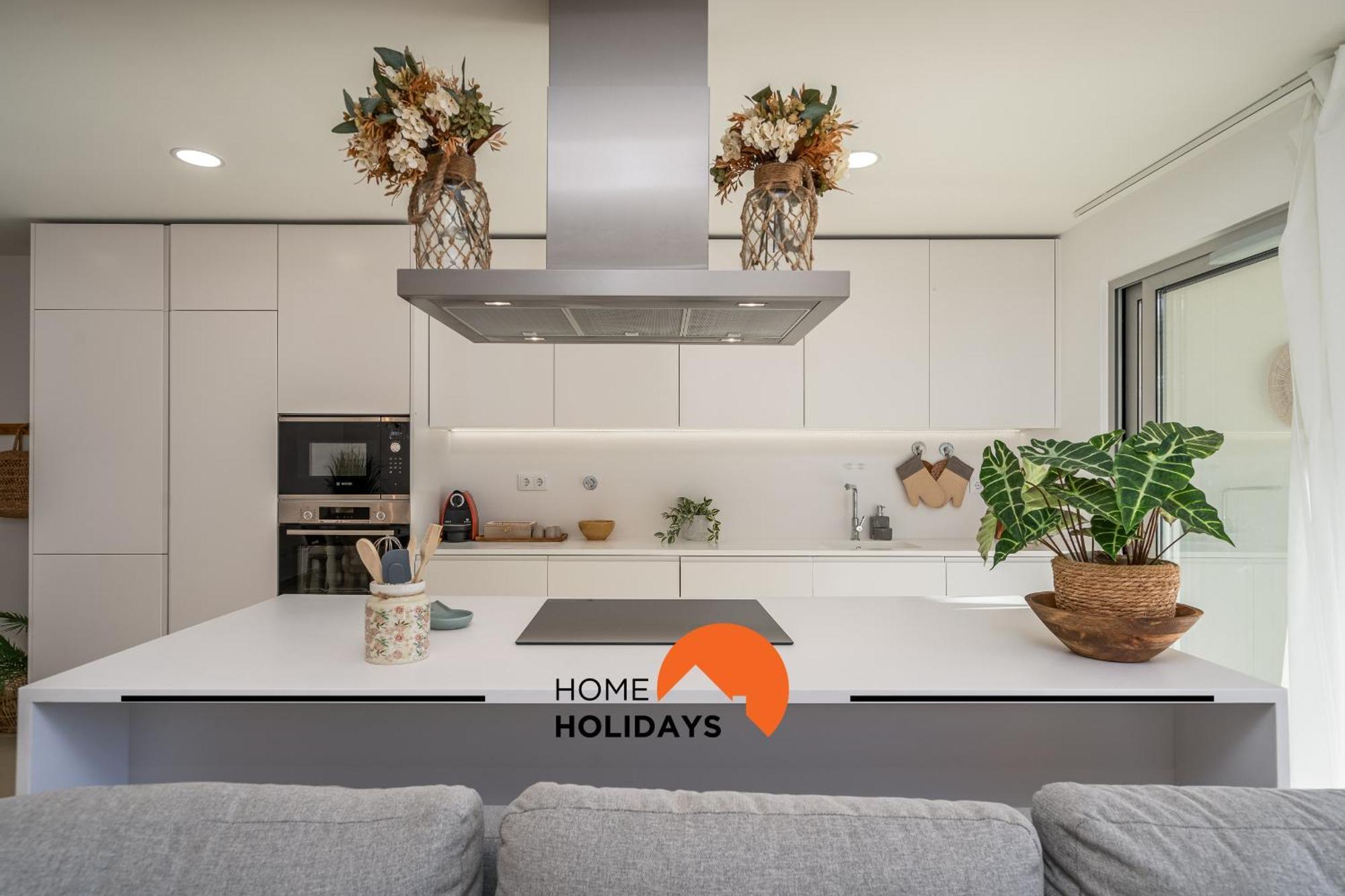 #264 C04 By Holidays Apartment *