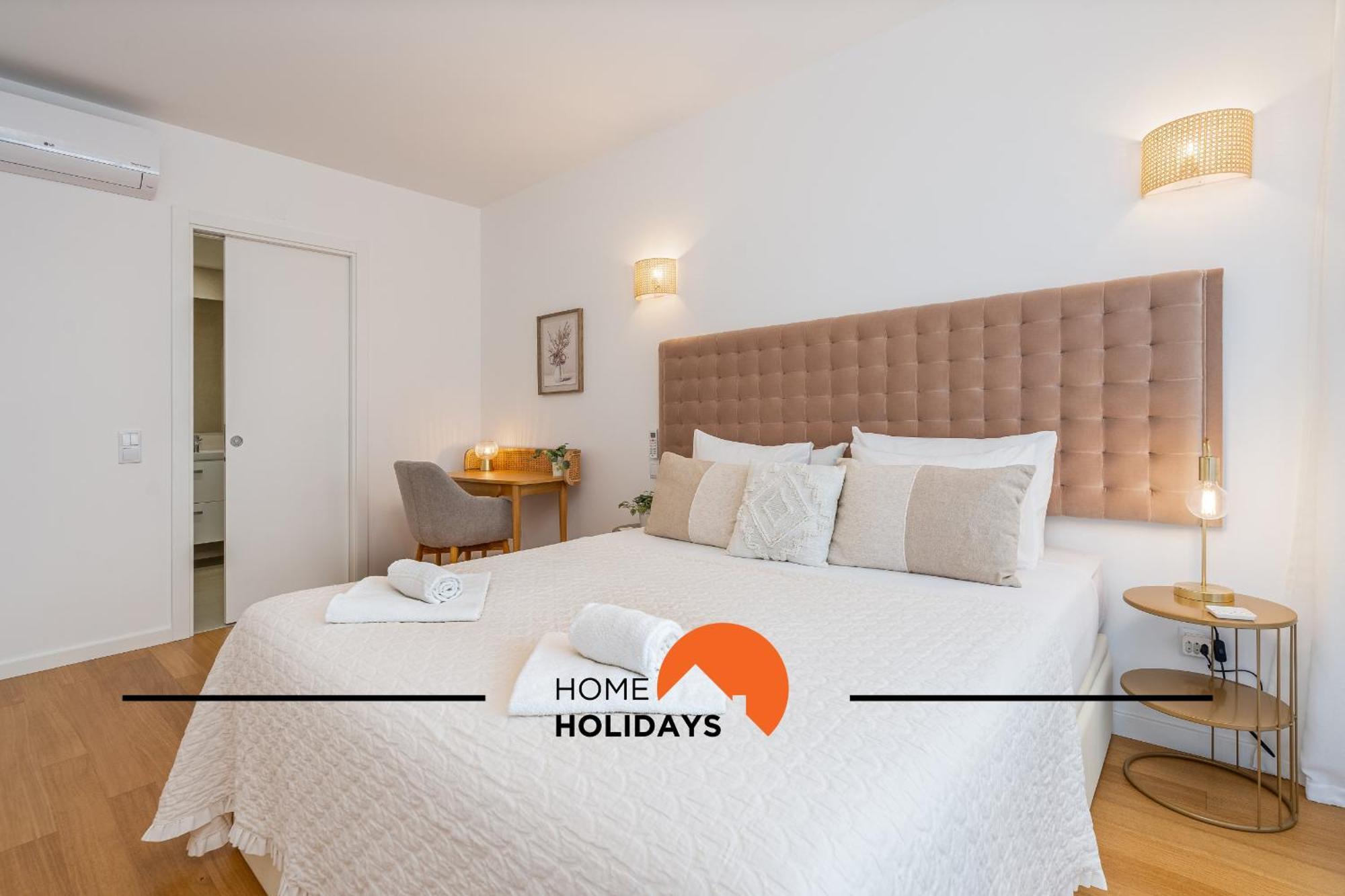 #264 C04 By Holidays Apartment